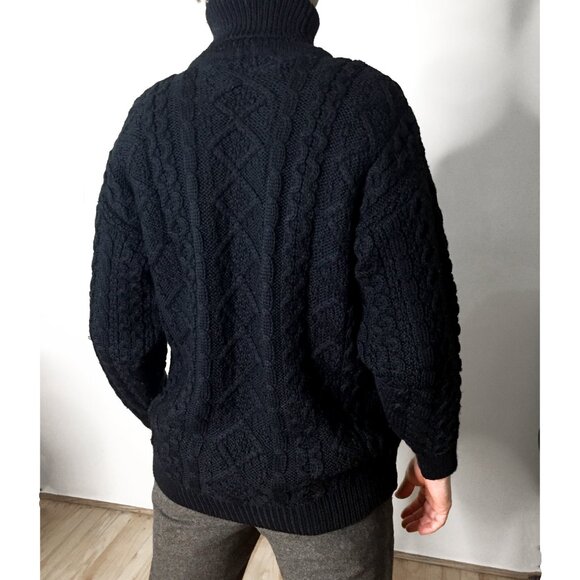 Luxury Cable Knit Turtleneck Sweater – Thick Knit | Classic Winter Essential - Picture 2 of 4